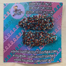 Load image into Gallery viewer, Chunky Glitter Scalloped teardrop Snap clip sets
